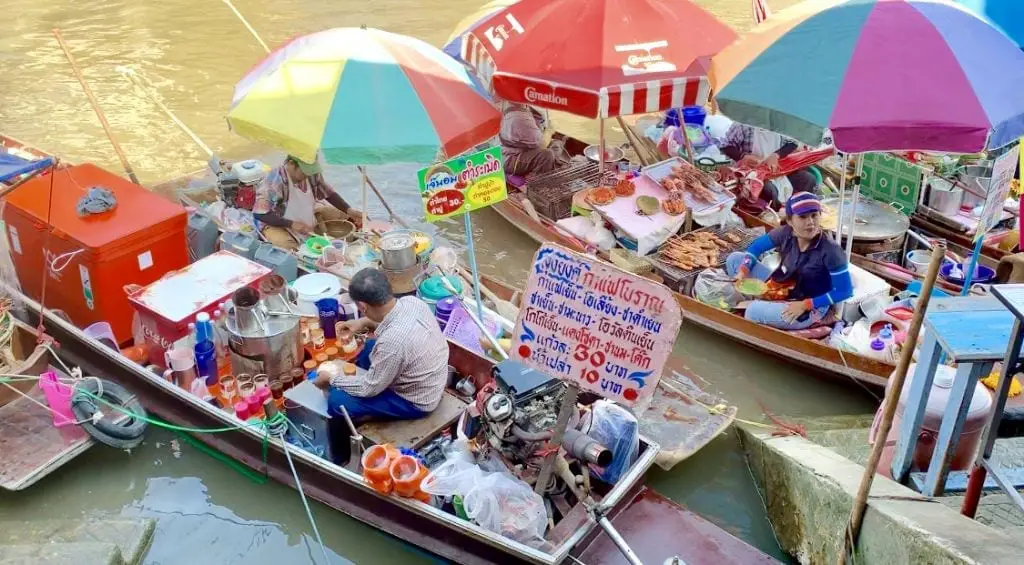 Amphawa Floating Market