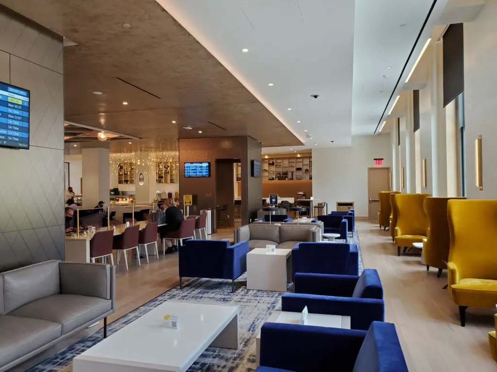 complete guide to amtrak metropolitan lounges