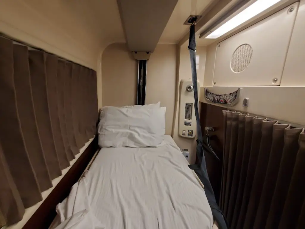 amtrak sleeper car