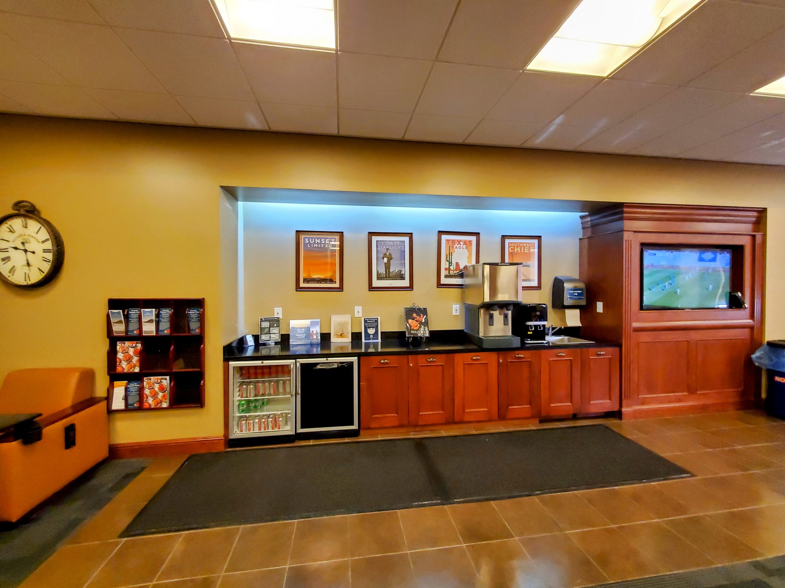 Complete Guide To Amtrak Metropolitan Lounges Grounded Life Travel