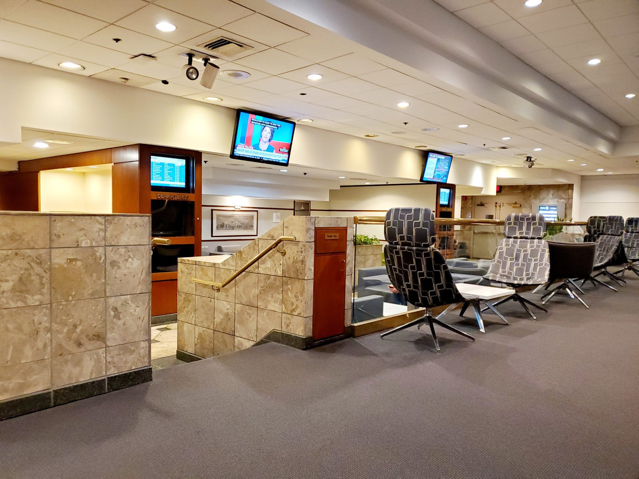 Complete Guide To Amtrak Metropolitan Lounges Grounded Life Travel