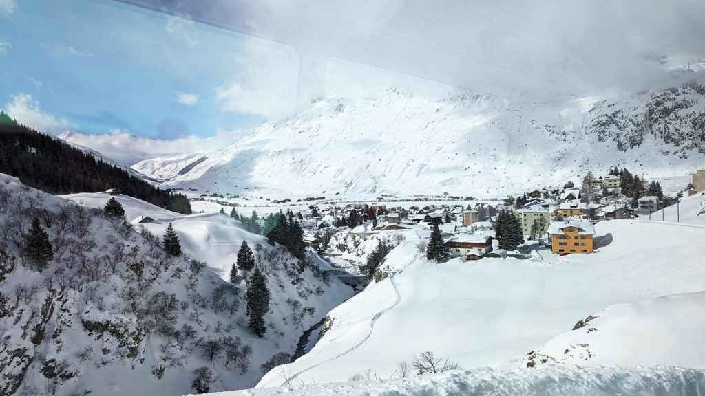 Glacier Express in Winter