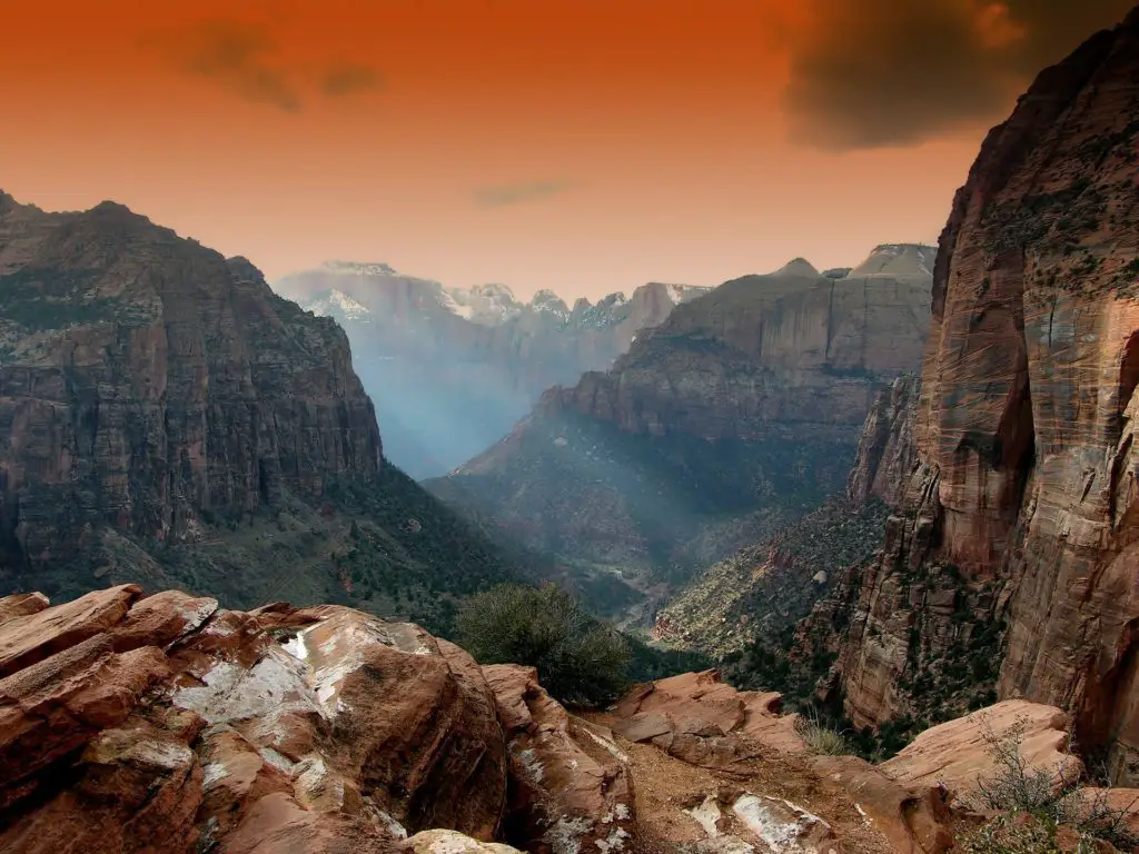 Guide To Driving Through and Around Zion National Park